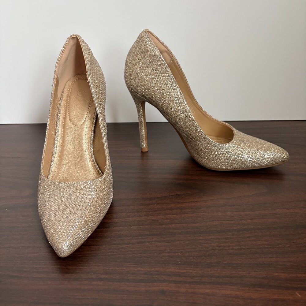 mysoft Women's Gold Sparkly Pumps Closed Pointed Toe Heel Red-Carpet Ready 7.5